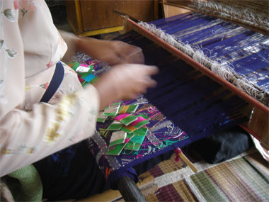 Weaving by Dayu Karang